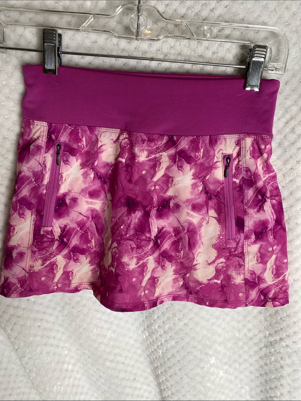 Freely Active Raspberry Marbled Skort with Zipper Pockets